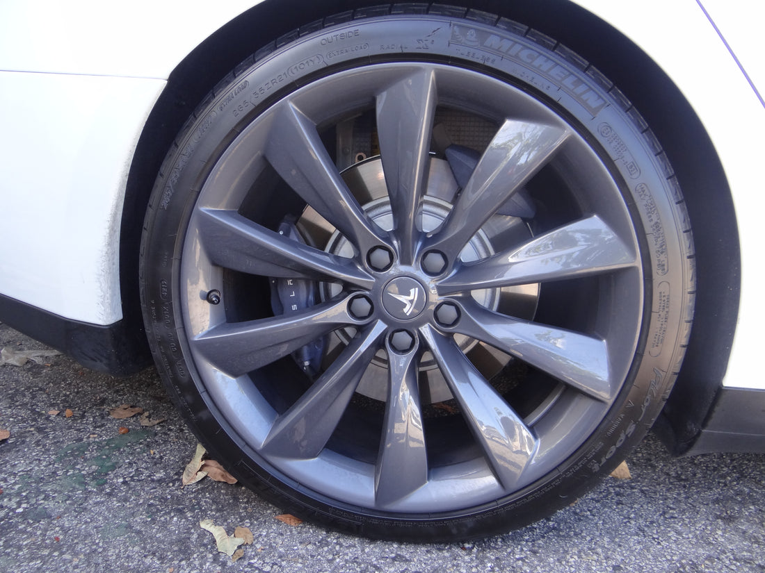 Velocity Factor – 2014 Tesla Model S Brake Caliper Painting