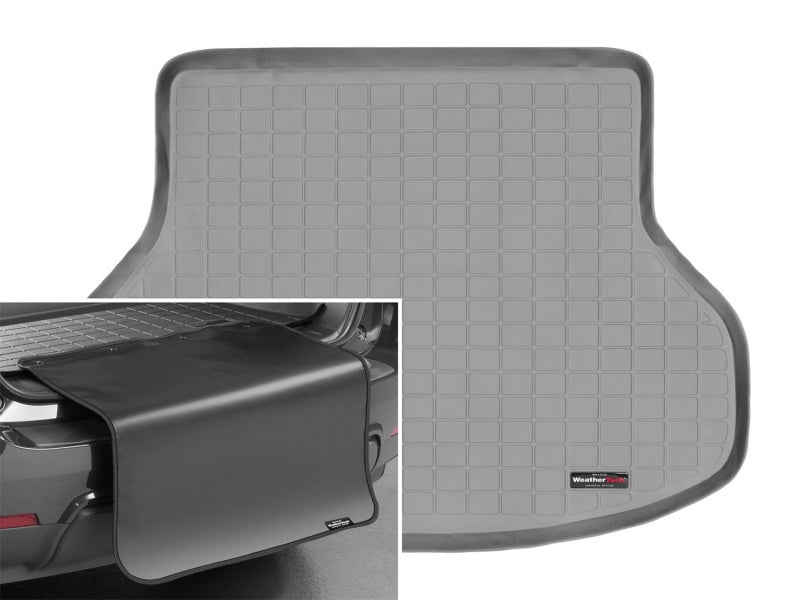 WeatherTech 2001-2007 Toyota Highlander Cargo w/ Bumper Protector - Grey