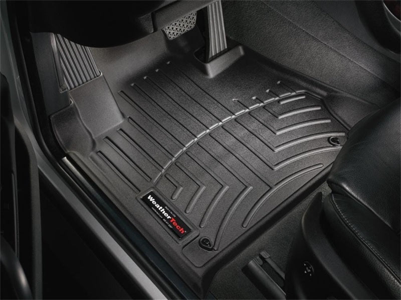 WeatherTech 00-06 BMW X5 Front FloorLiner - Black