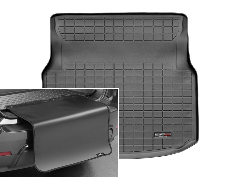 WeatherTech 08-14 Mercedes-Benz C-Class Sedan Cargo Liner w/ Bumper Protector - Black