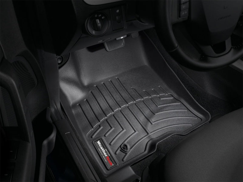WeatherTech 08-11 Ford Focus Front FloorLiner - Black