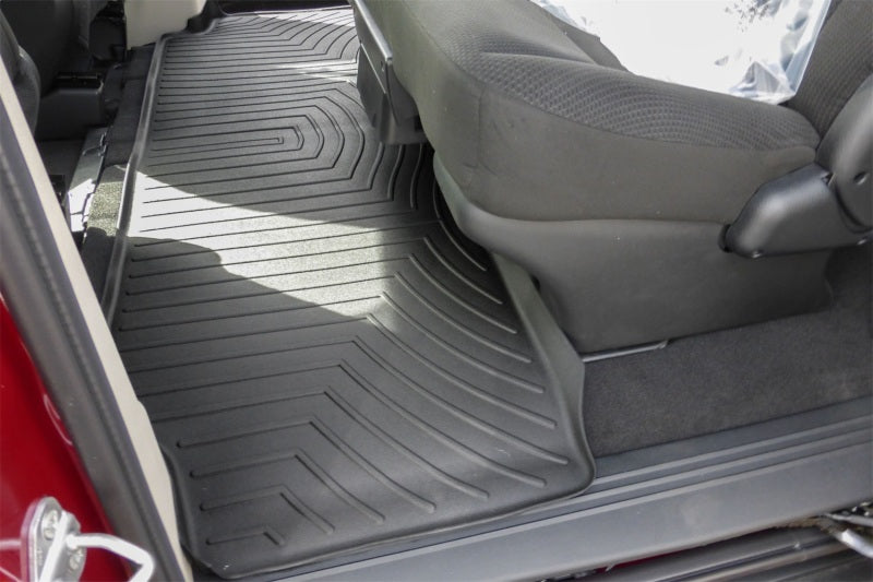 WeatherTech 01-07 Chrysler Town & Country Rear FloorLiner - Black
