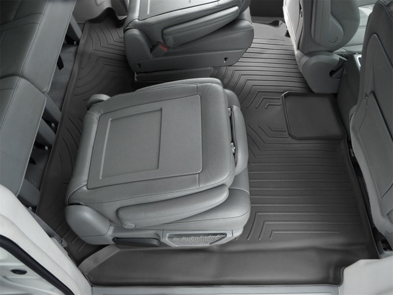 WeatherTech 08+ Chrysler Town & Country Rear FloorLiner - Black