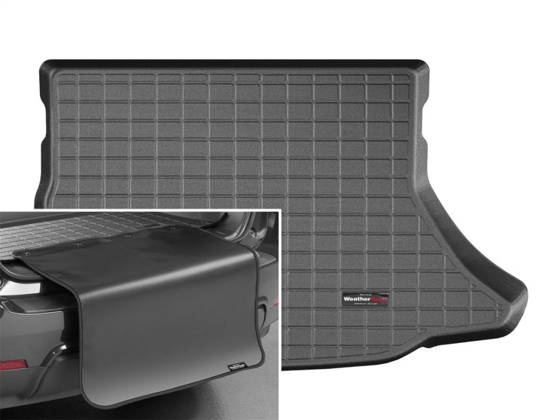 WeatherTech 2011+ Lexus CT Cargo Liner w/Bumper Protector - Black